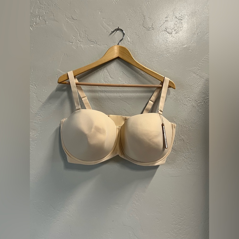 SKIMS Fits Everybody Strapless Bra 46DDD NWT Sand Color